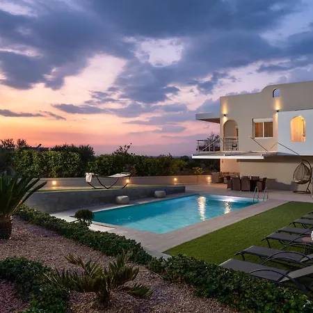 Il Paradiso Di Michail Villa