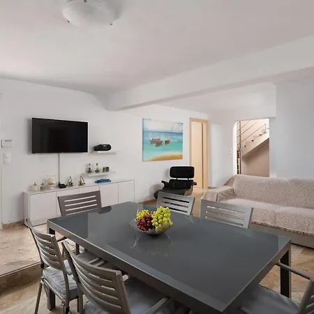 Il Paradiso Di Michail * Fánai