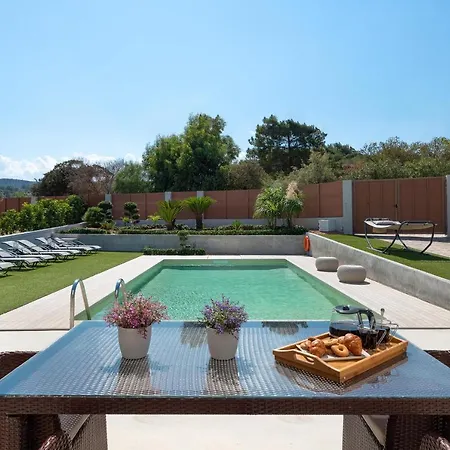 فيلة Il Paradiso Di Michail *