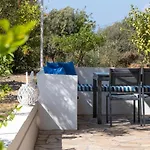 Il Paradiso Di Michail Villa *